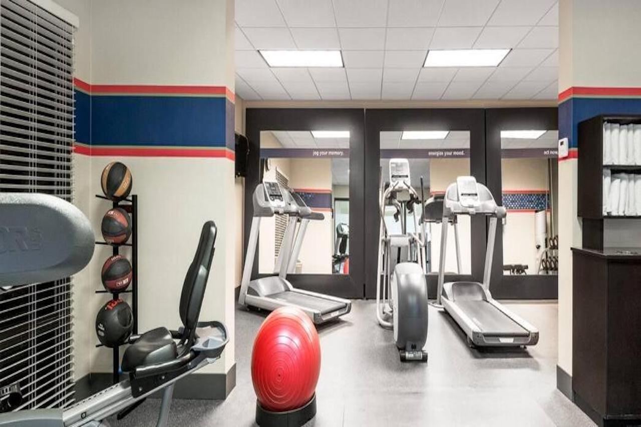 Hampton Inn Roanoke/Hollins - I-81 Экстерьер фото