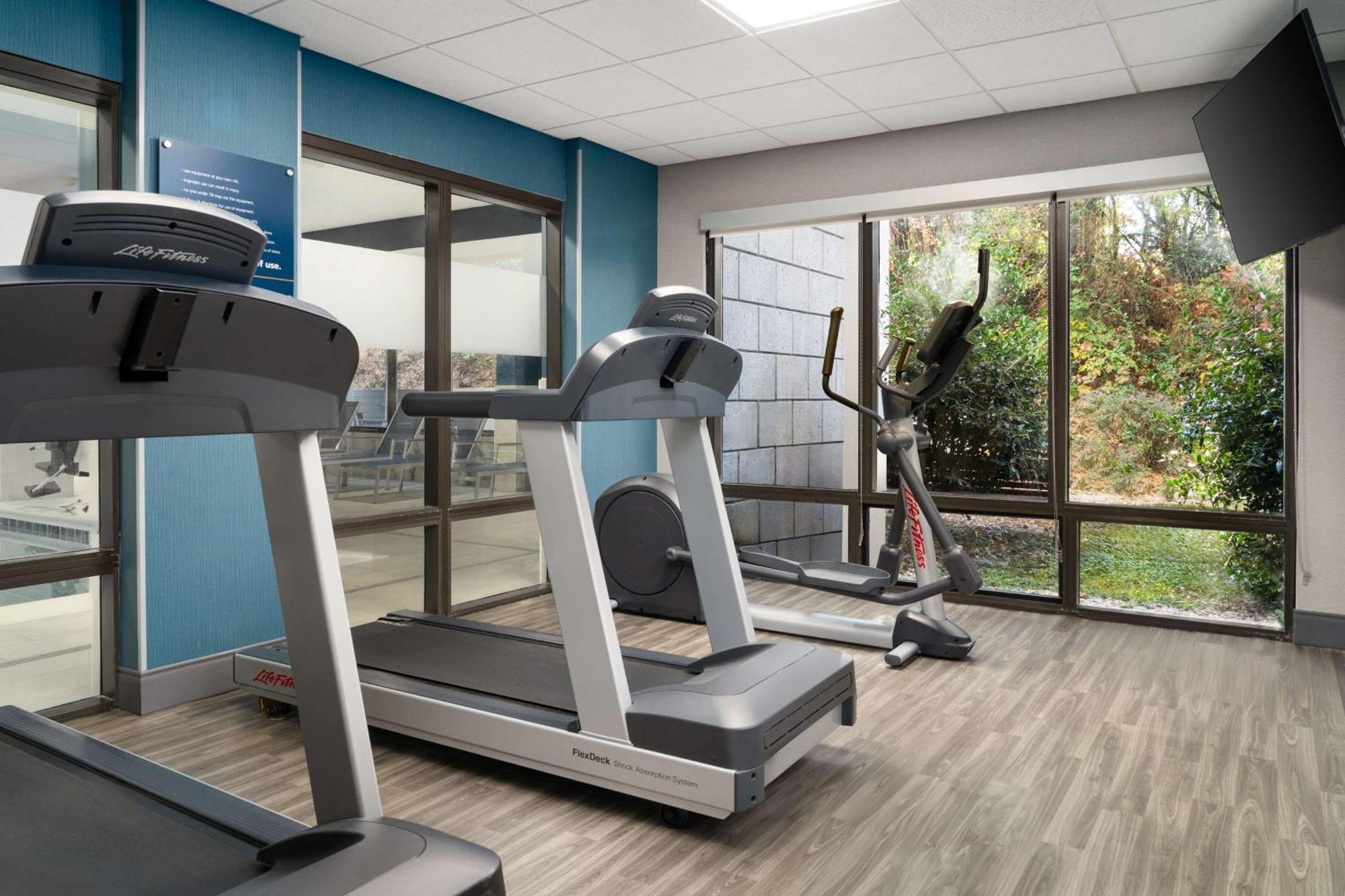 Hampton Inn Roanoke/Hollins - I-81 Экстерьер фото